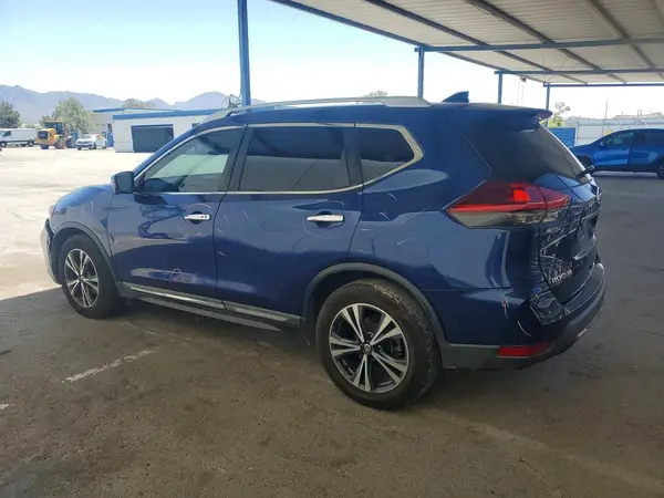 5N1AT2MT1JC800653 2018 NISSAN ROGUE - Image 2