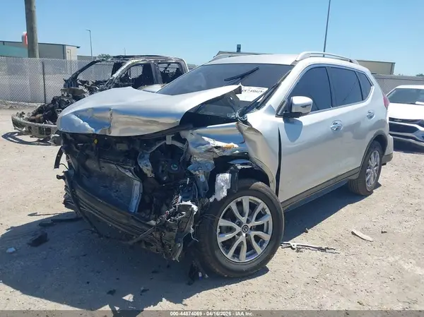 5N1AT2MT1JC801222 2018 NISSAN ROGUE - Image 2