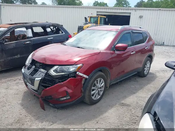 5N1AT2MT1JC808431 2018 NISSAN ROGUE - Image 2