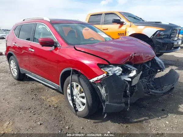 5N1AT2MT1JC808588 2018 NISSAN ROGUE - Image 1