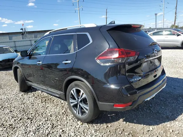 5N1AT2MT1JC812074 2018 NISSAN ROGUE - Image 2
