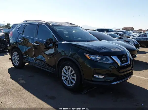 5N1AT2MT1JC820286 2018 NISSAN ROGUE - Image 1