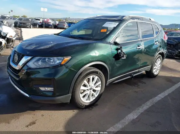5N1AT2MT1JC820286 2018 NISSAN ROGUE - Image 2
