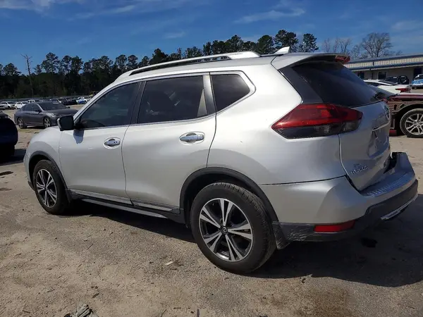 5N1AT2MT1JC821079 2018 NISSAN ROGUE - Image 2