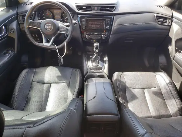 5N1AT2MT1JC821079 2018 NISSAN ROGUE - Image 8