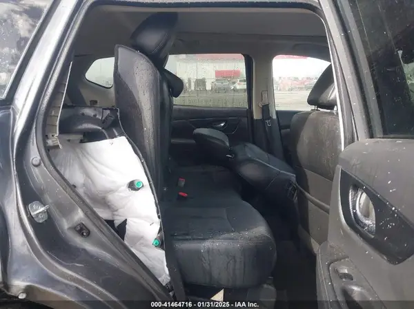 5N1AT2MT1JC825830 2018 NISSAN ROGUE - Image 8