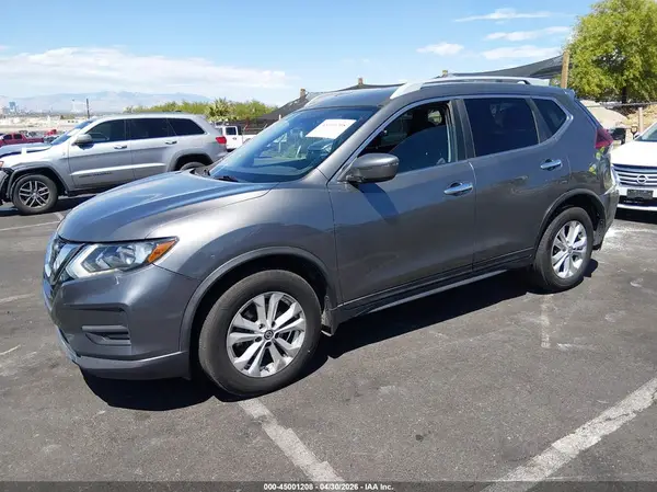 5N1AT2MT1JC825911 2018 NISSAN ROGUE - Image 2