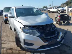 5N1AT2MT1JC830557 2018 NISSAN ROGUE