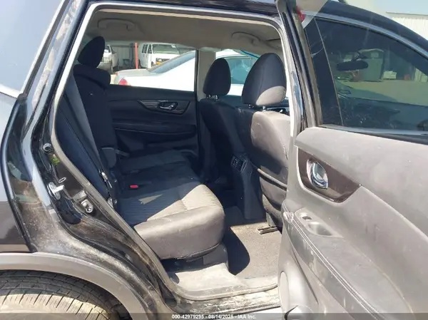 5N1AT2MT1JC834463 2018 NISSAN ROGUE - Image 8