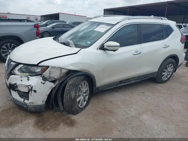 5N1AT2MT1JC840523 2018 NISSAN ROGUE - Image 2