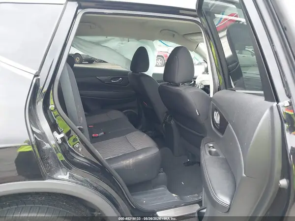 5N1AT2MT1JC843079 2018 NISSAN ROGUE - Image 8