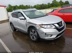 5N1AT2MT1JC852266 2018 NISSAN ROGUE