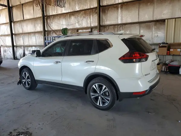 5N1AT2MT1KC704166 2019 NISSAN ROGUE - Image 2