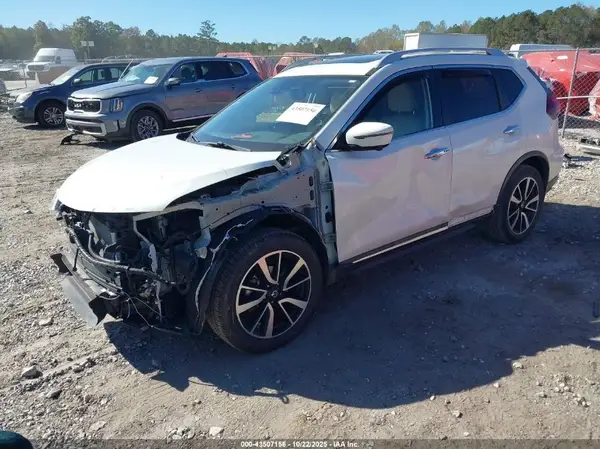 5N1AT2MT1KC708587 2019 NISSAN ROGUE - Image 2