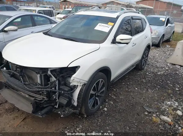 5N1AT2MT1KC709271 2019 NISSAN ROGUE - Image 2