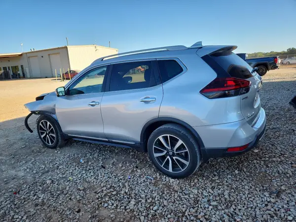 5N1AT2MT1KC711358 2019 NISSAN ROGUE - Image 2