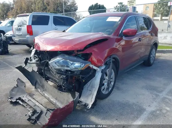 5N1AT2MT1KC718567 2019 NISSAN ROGUE - Image 2