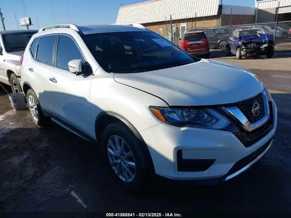 5N1AT2MT1KC719153 2019 NISSAN ROGUE - Image 1