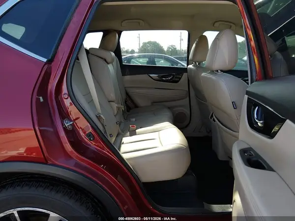 5N1AT2MT1KC731142 2019 NISSAN ROGUE - Image 8