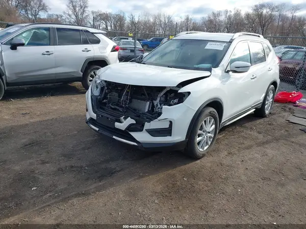 5N1AT2MT1KC743775 2019 NISSAN ROGUE - Image 2