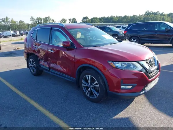 5N1AT2MT1KC757711 2019 NISSAN ROGUE - Image 1