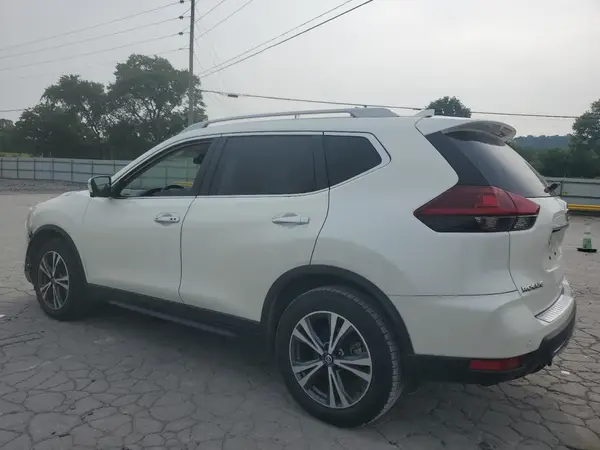 5N1AT2MT1KC763105 2019 NISSAN ROGUE - Image 2