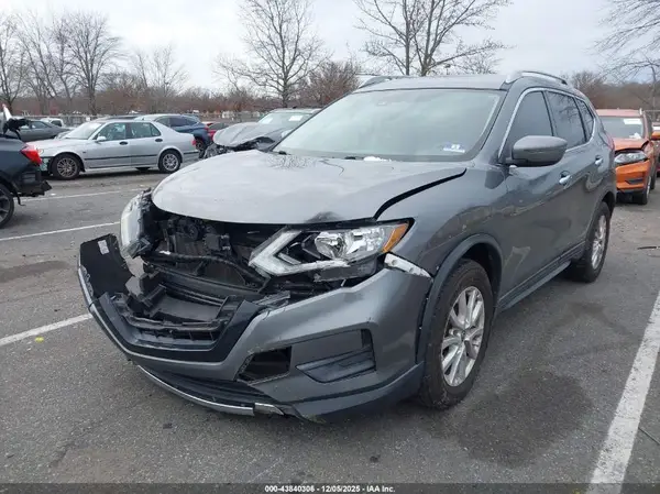 5N1AT2MT1KC769762 2019 NISSAN ROGUE - Image 2