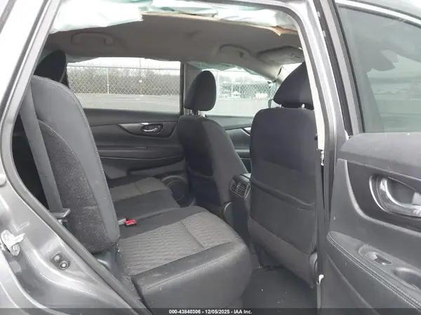 5N1AT2MT1KC769762 2019 NISSAN ROGUE - Image 8