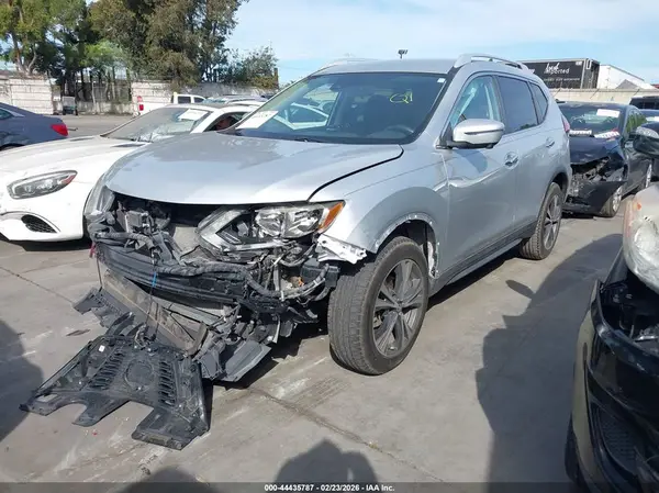 5N1AT2MT1KC770748 2019 NISSAN ROGUE - Image 2