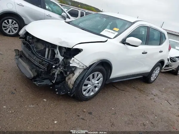 5N1AT2MT1KC772693 2019 NISSAN ROGUE - Image 2