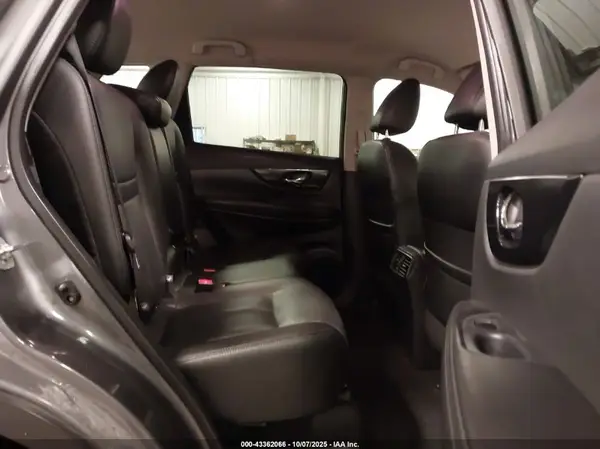 5N1AT2MT1KC774198 2019 NISSAN ROGUE - Image 8