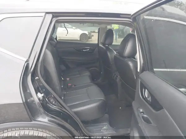 5N1AT2MT1KC788828 2019 NISSAN ROGUE - Image 8