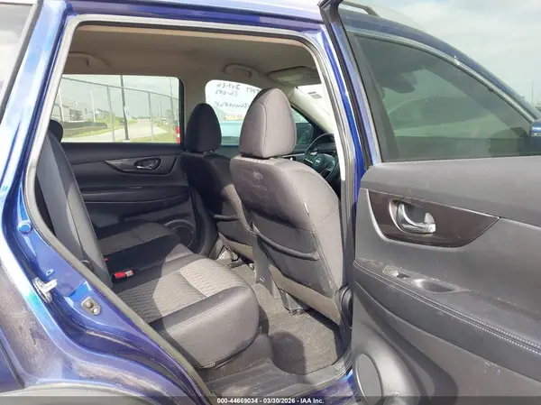 5N1AT2MT1KC802243 2019 NISSAN ROGUE - Image 8