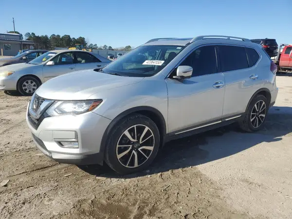 5N1AT2MT1KC805174 2019 NISSAN ROGUE - Image 1