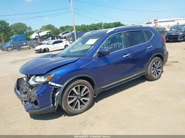 5N1AT2MT1KC813517 2019 NISSAN ROGUE - Image 2