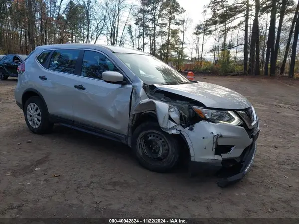 5N1AT2MT1KC814330 2019 NISSAN ROGUE - Image 1