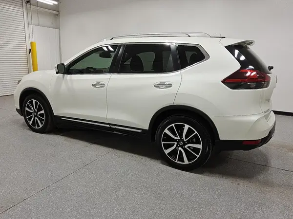 5N1AT2MT1KC828969 2019 NISSAN ROGUE - Image 2