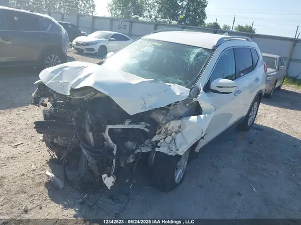 5N1AT2MT1KC837185 2019 NISSAN ROGUE - Image 2