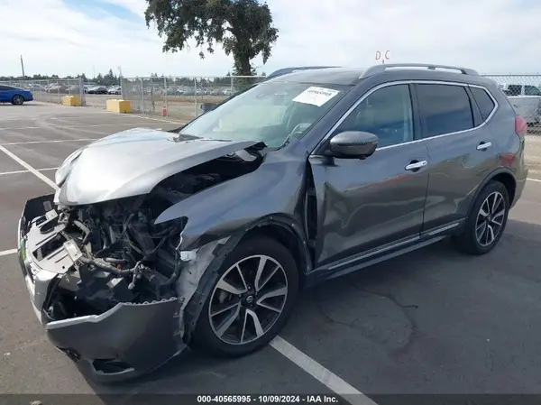5N1AT2MT1LC705402 2020 NISSAN ROGUE - Image 2