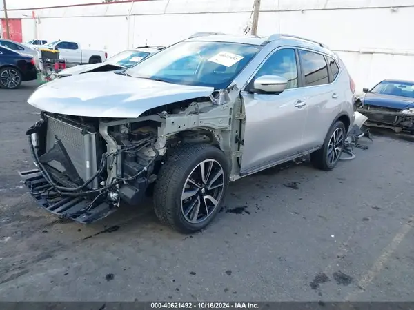 5N1AT2MT1LC765826 2020 NISSAN ROGUE - Image 2