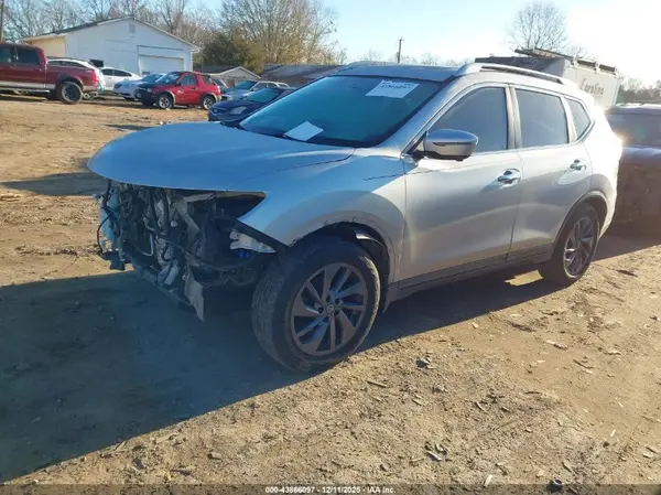 5N1AT2MT2GC815462 2016 NISSAN ROGUE - Image 2