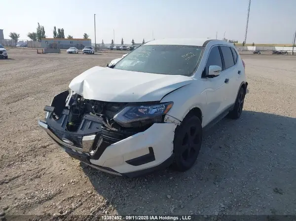 5N1AT2MT2HC735337 2017 NISSAN ROGUE - Image 2