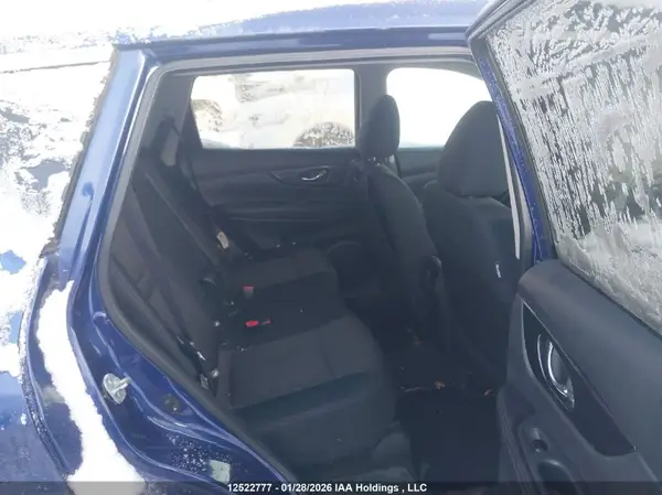 5N1AT2MT2HC740392 2017 NISSAN ROGUE - Image 8