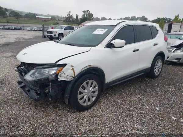 5N1AT2MT2HC743485 2017 NISSAN ROGUE - Image 2