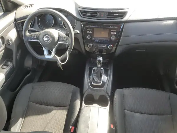5N1AT2MT2HC744586 2017 NISSAN ROGUE - Image 8