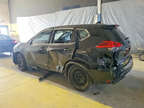 5N1AT2MT2HC746239 2017 NISSAN ROGUE - Image 2