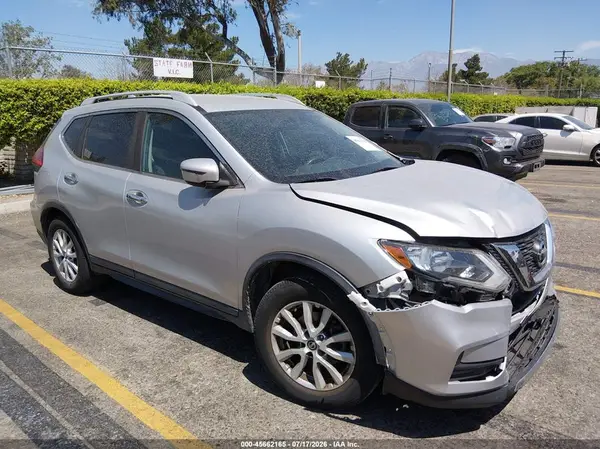5N1AT2MT2HC746404 2017 NISSAN ROGUE - Image 1