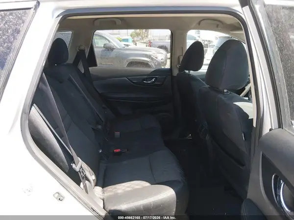 5N1AT2MT2HC746404 2017 NISSAN ROGUE - Image 8