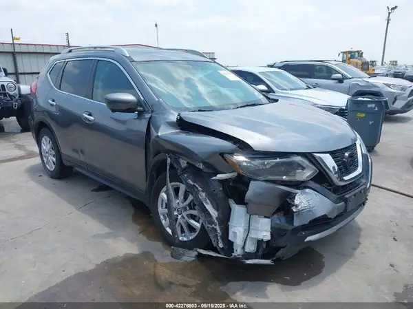 5N1AT2MT2HC747276 2017 NISSAN ROGUE - Image 1