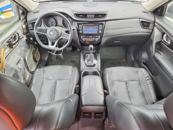 5N1AT2MT2HC754793 2017 NISSAN ROGUE - Image 8